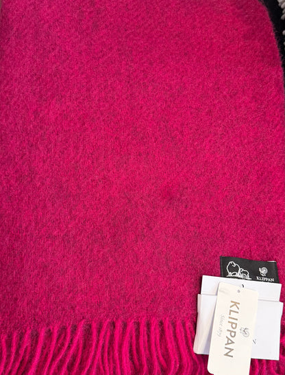 Klippan Yllefabrik Gotland Woven Wool Throw Cerise