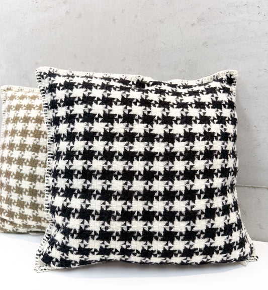 Klippan Yllefabrik Gotland Wool Cushion Cover Dogtooth Black