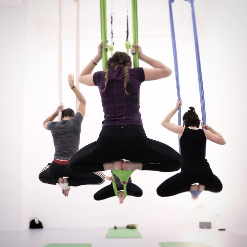 fivve-aerialyoga-introkurse fivve-aerialyoga-köln